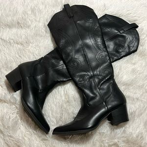 Wild Diva Pointy Tow Low Block Heel Black Western Tall Boots Size 7